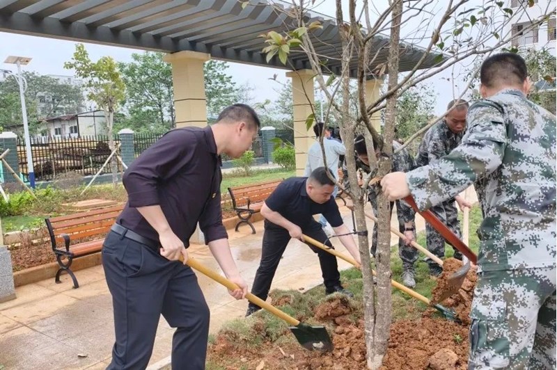 2025年4月24日， 廣西偉鵬招標(biāo)公司黨支部積極參與雙擁共建活動(dòng)